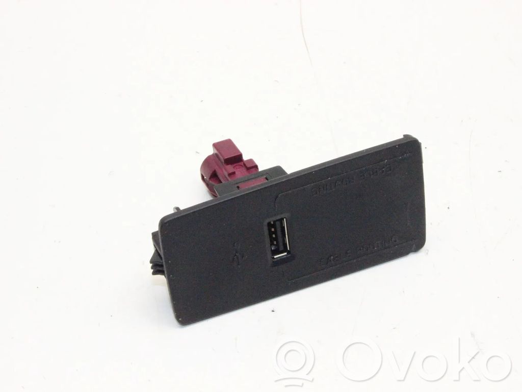 Volvo XC60 Enchufe conector USB 