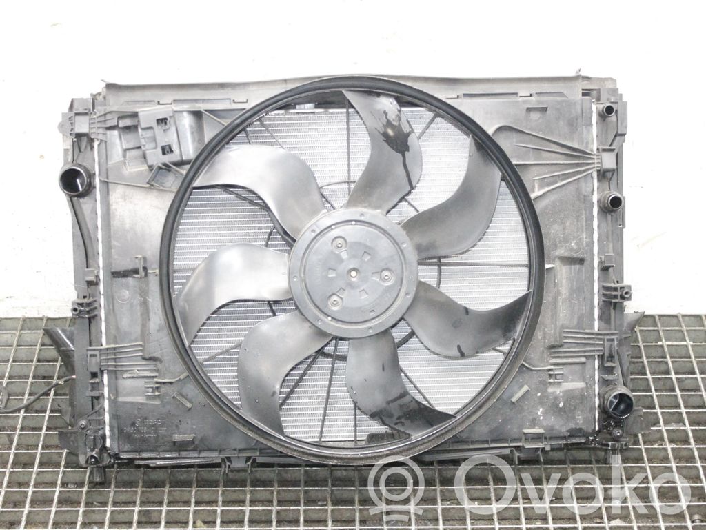 Mercedes-Benz C W205 Set radiatoare 
