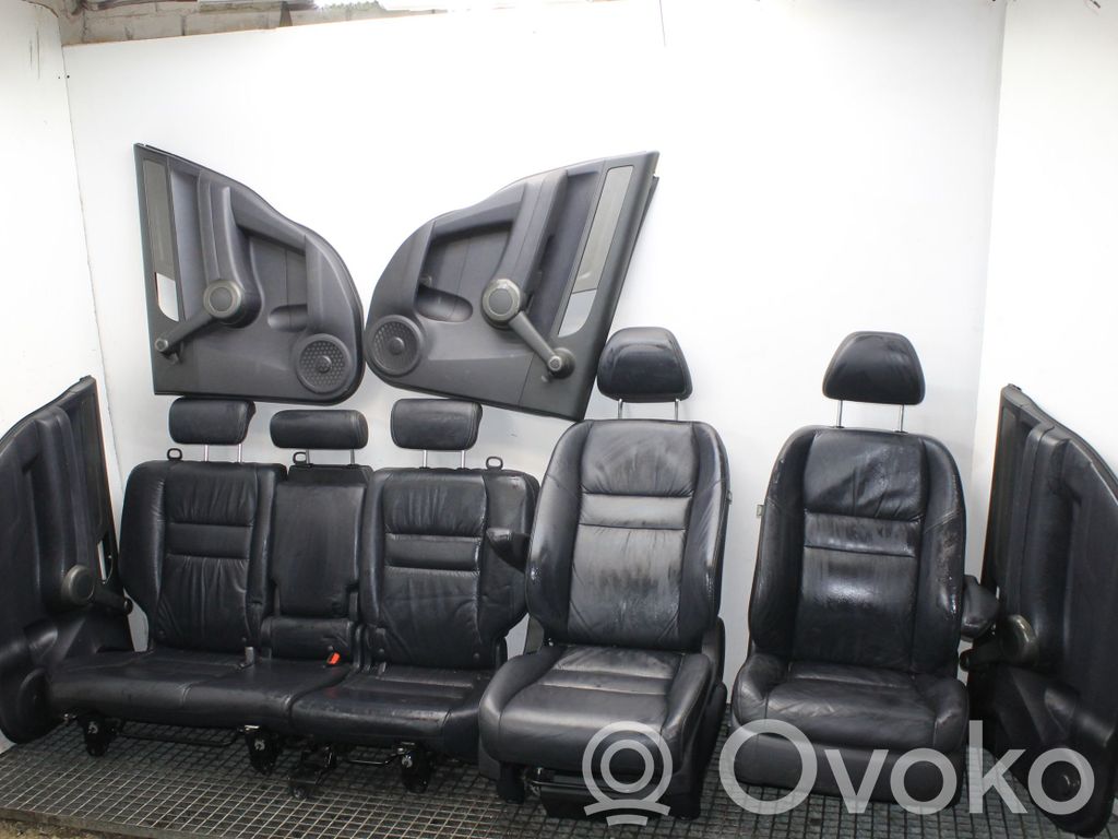 Interior set