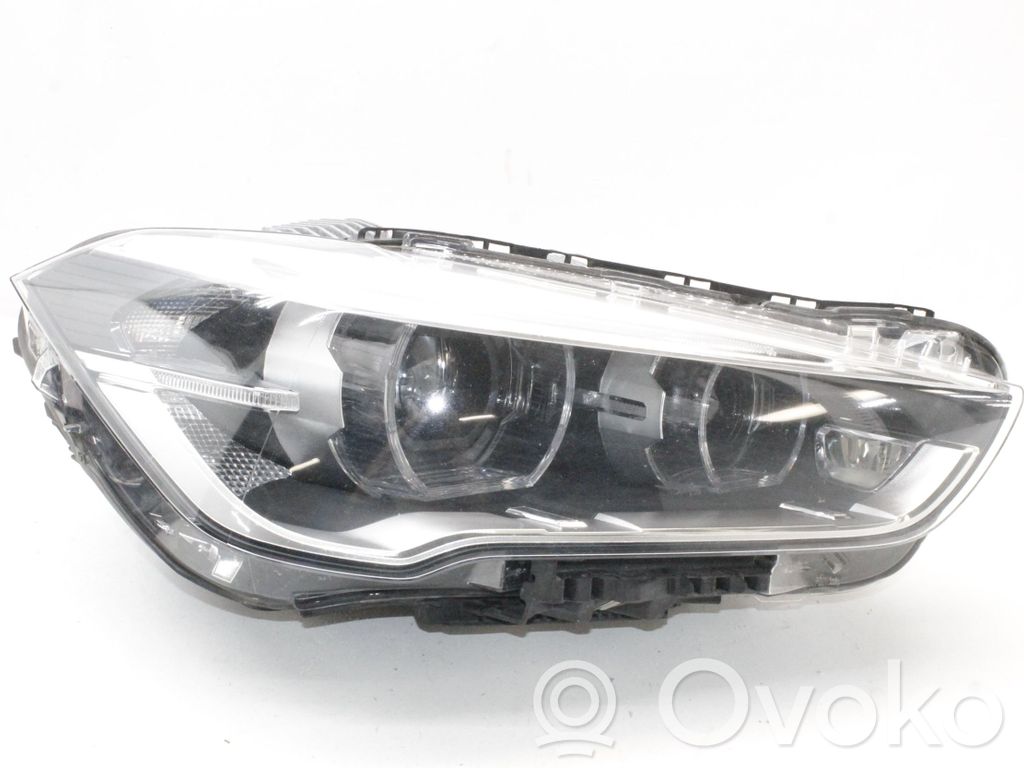 BMW X1 F48 F49 Lampa przednia 