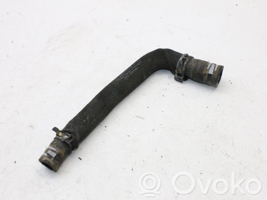 Audi Q7 4M Tubo flessibile del liquido di raffreddamento del motore