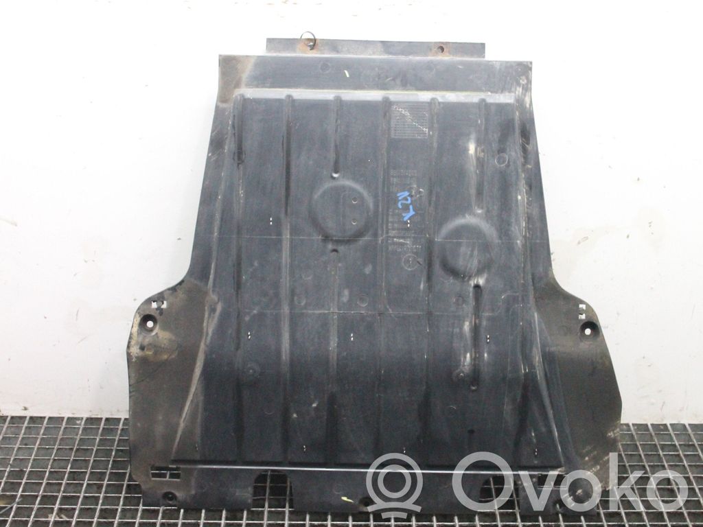 Placa protectora/protector antisalpicaduras motor   8200540585,8200161848