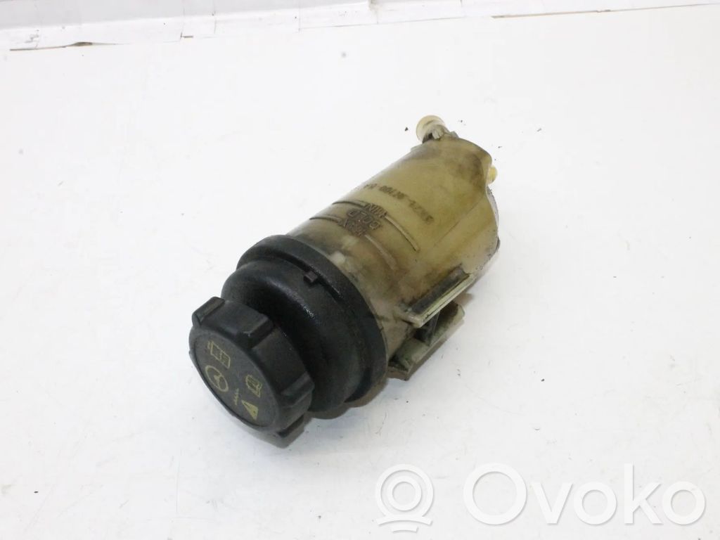 Ohjaustehostimen nestesäiliö   BK213R700BA