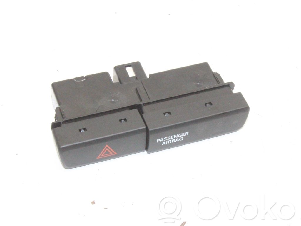 Suzuki Ignis Hazard light switch 