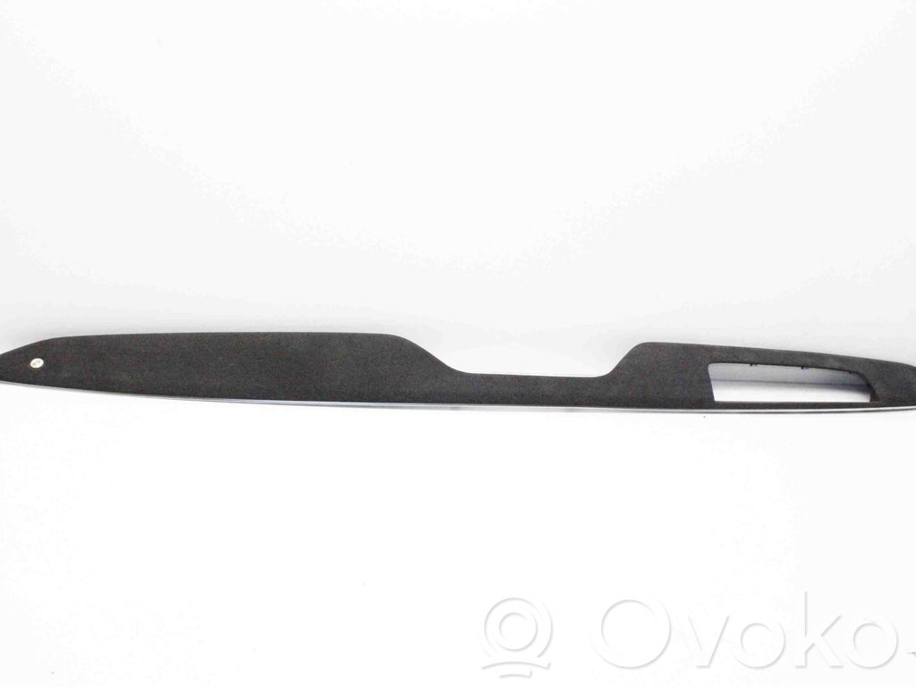Moldura de la guantera   LJ8BR044L93BAW