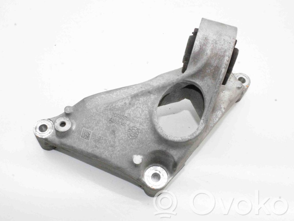 Tesla Model 3 Engine mounting bracket 