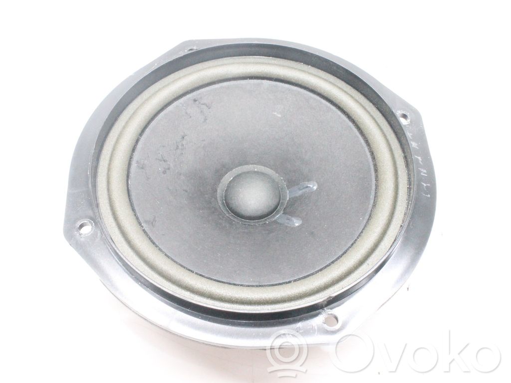 Altavoz de la puerta trasera   7N0035453