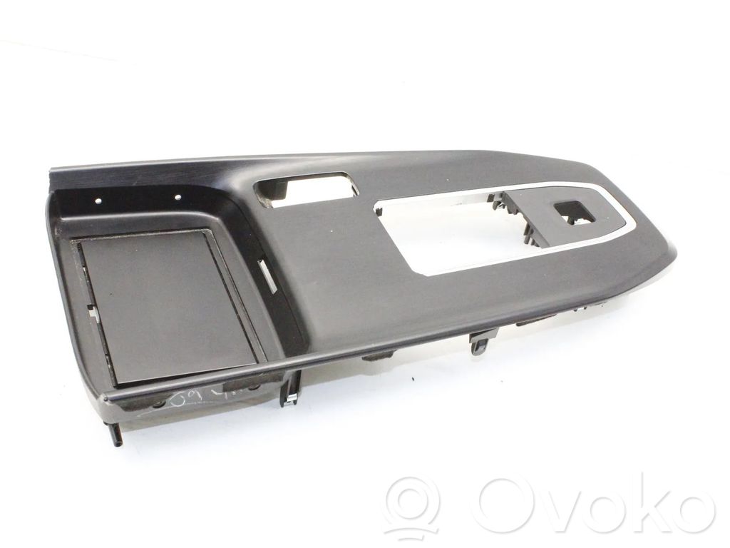 Nissan Qashqai J12 Inny elementy tunelu środkowego 
