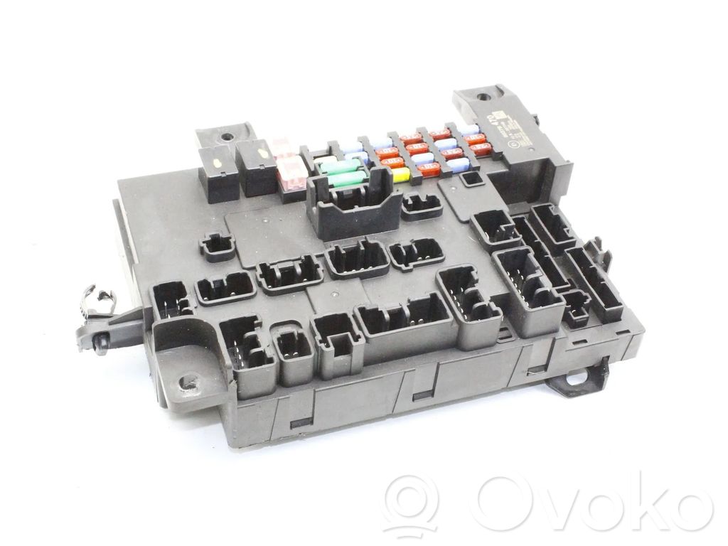 Mitsubishi Eclipse Cross Fuse module 