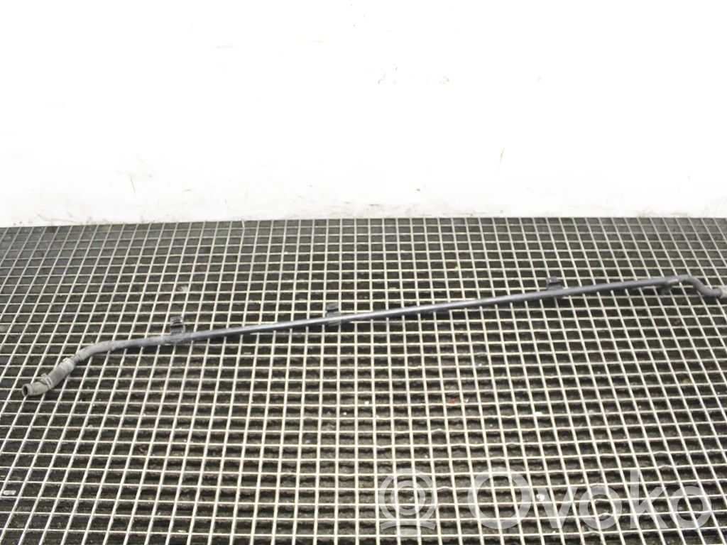 Audi e-tron Engine coolant pipe/hose 