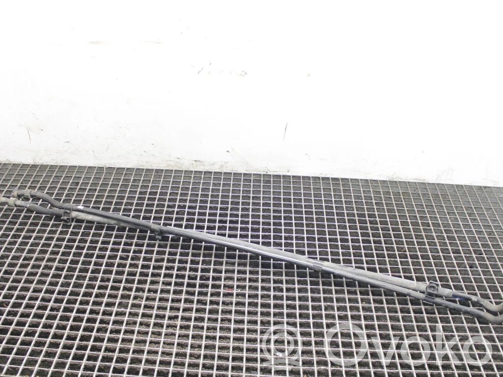 Audi e-tron Engine coolant pipe/hose 