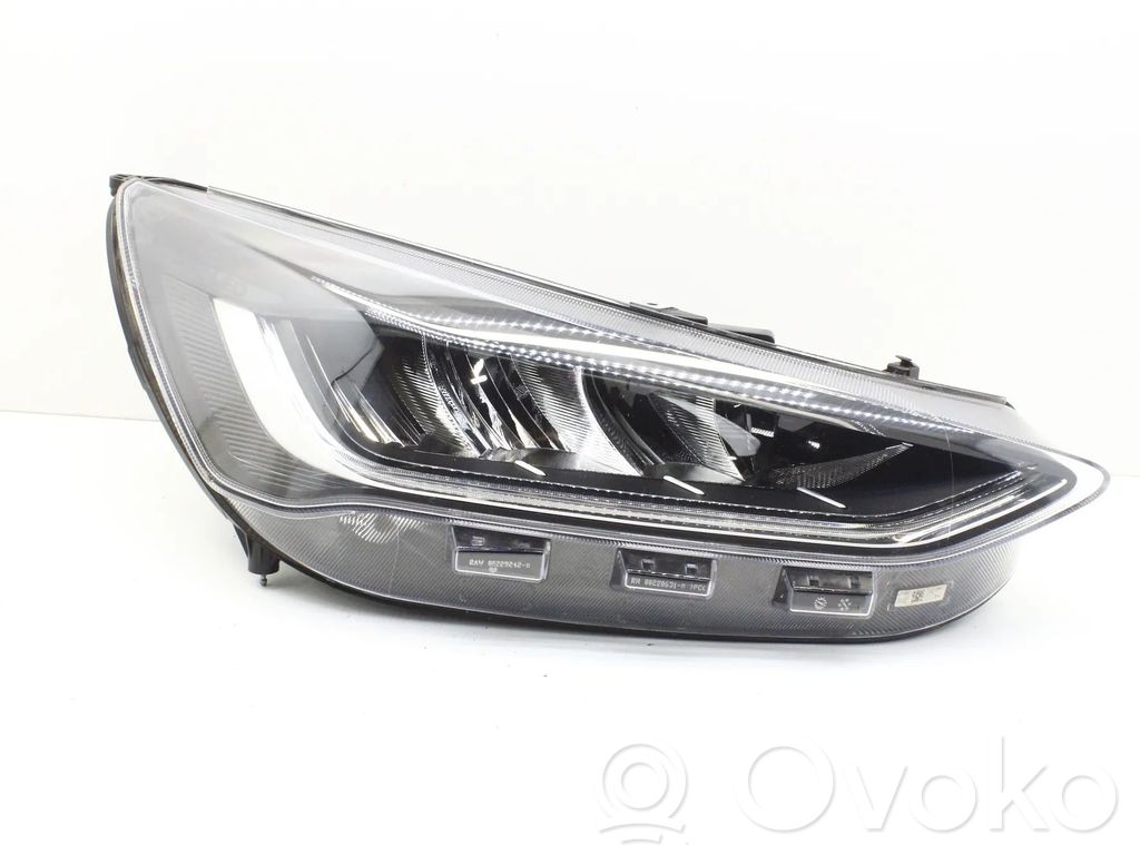 Headlight/headlamp   NX7B13E014DF