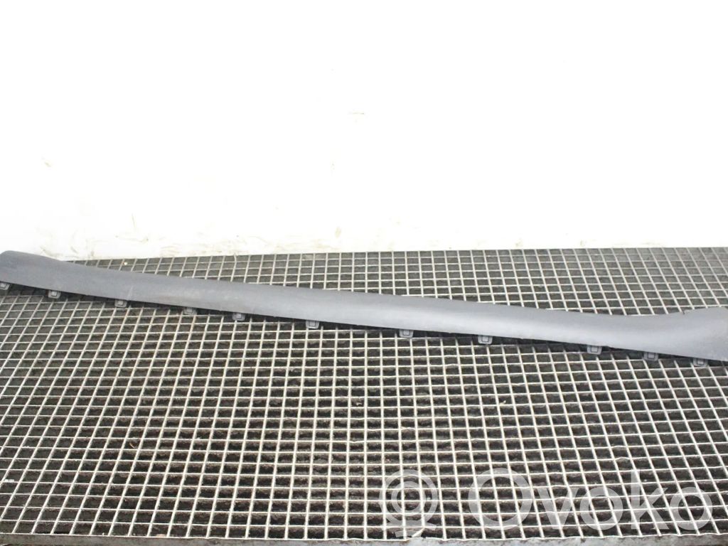Slenkstis   149774000C