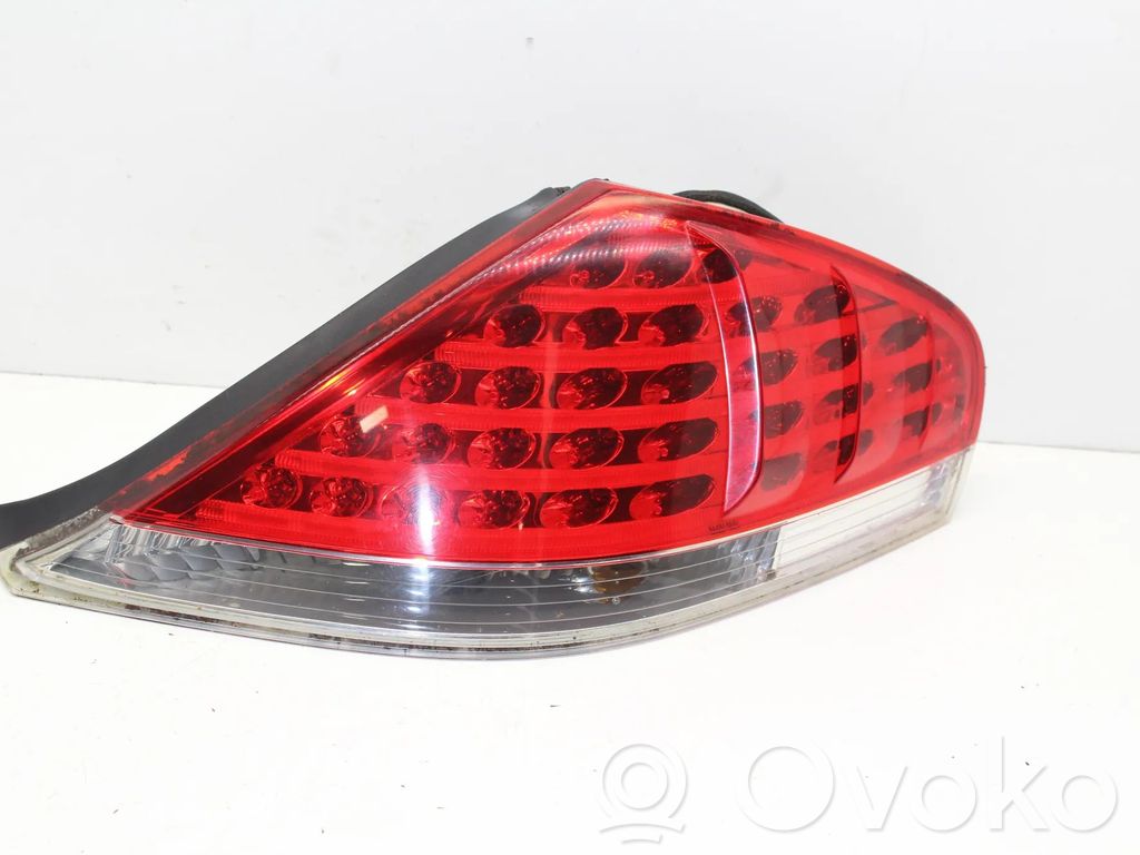 Rear/tail lights   7170976