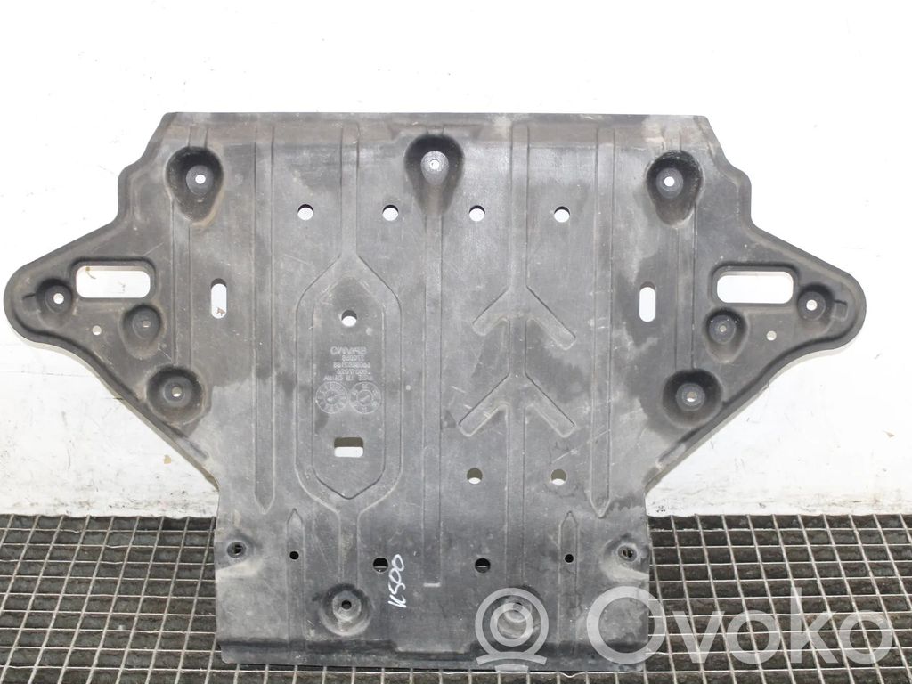 Volvo EX30 Osłona dolna silnika 