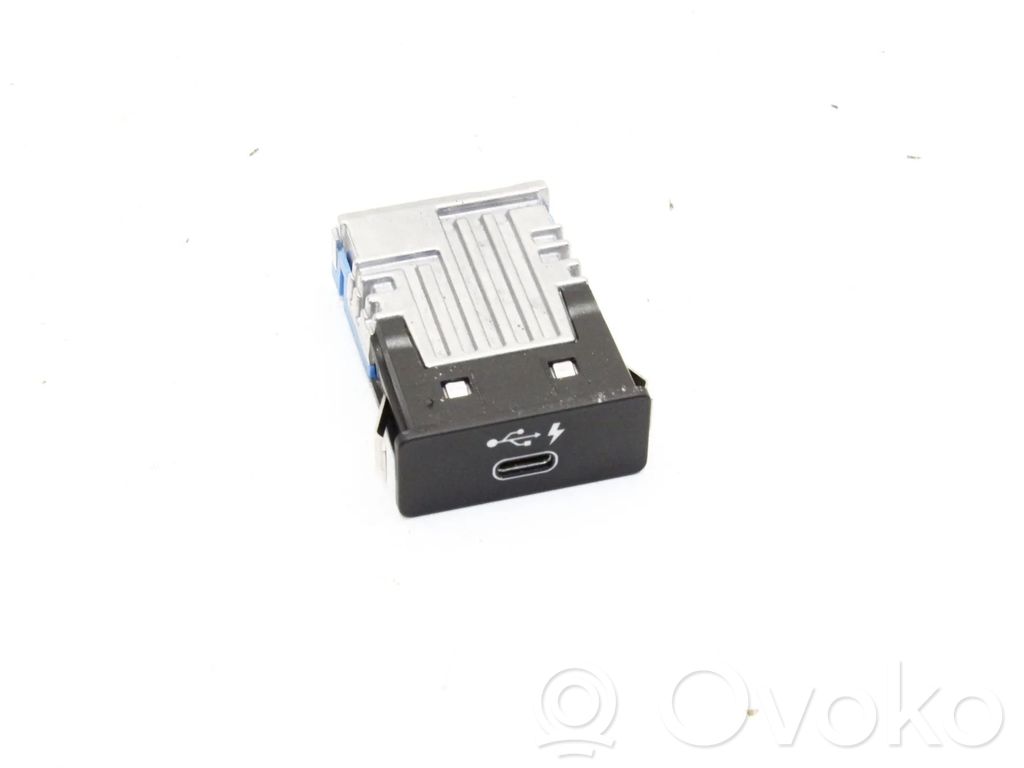 BMW 1 F40 Connettore plug in USB