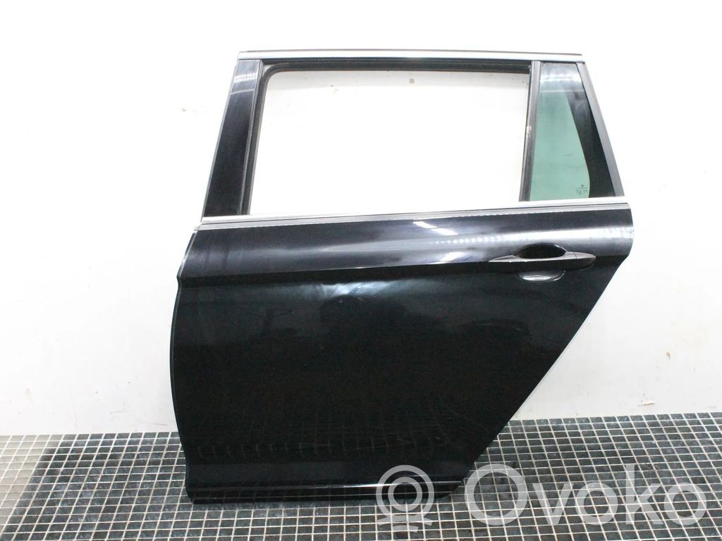 Puerta trasera   2TC9X