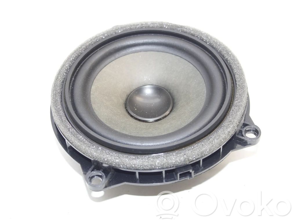 BMW 3 F30 F35 F31 Altavoz de la puerta trasera 