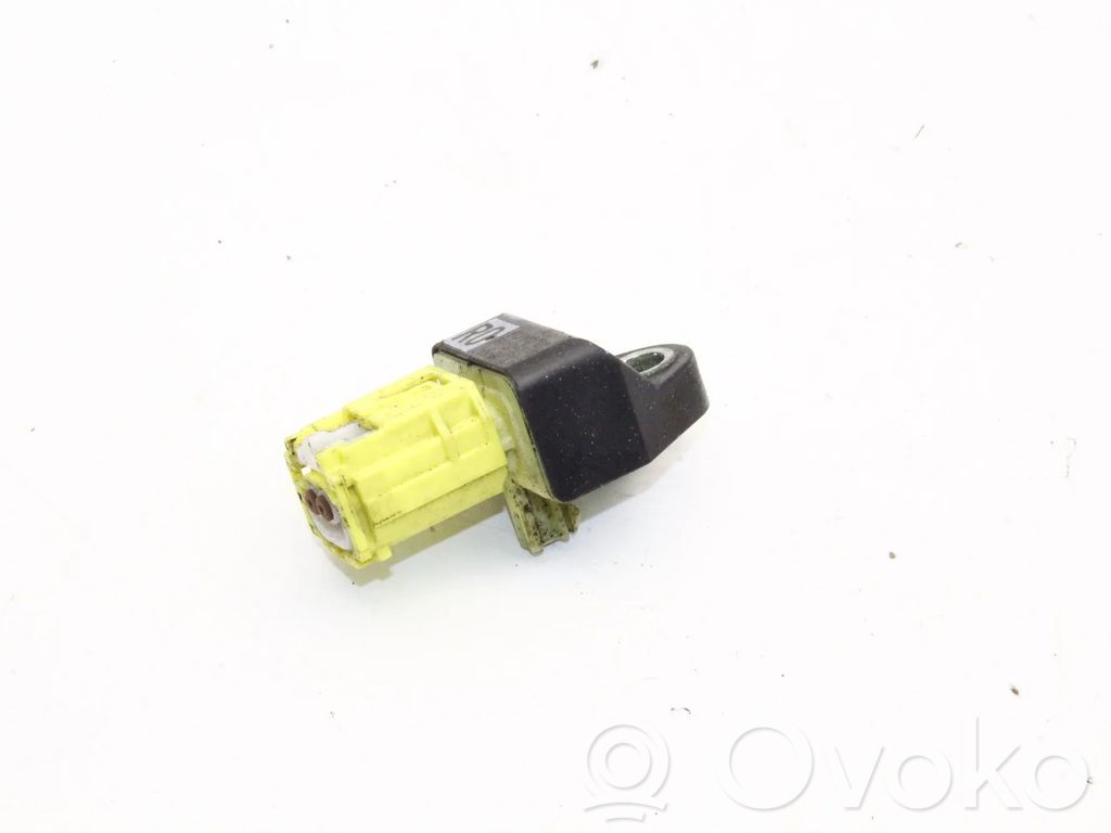Toyota Yaris XP210 Airbagsensor Crashsensor Drucksensor 