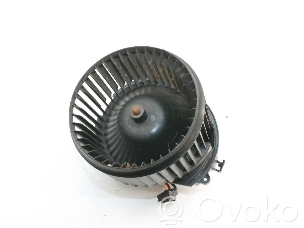 BMW 2 F46 Ventilator aerotermă