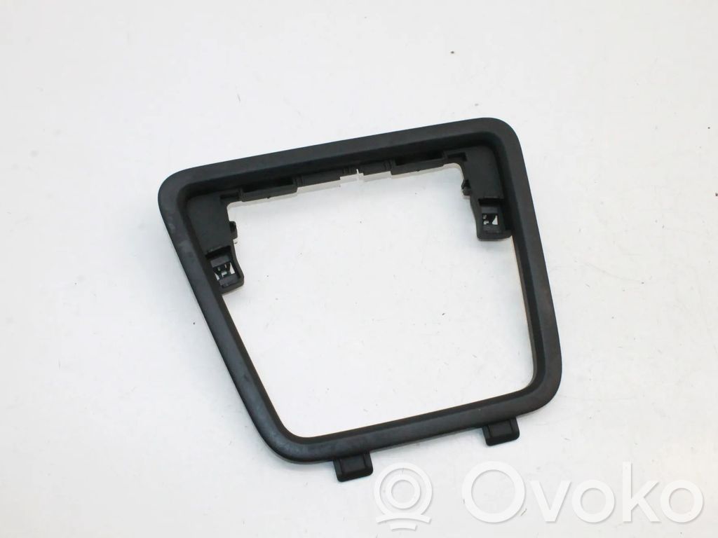 Seat Alhambra (Mk2) Boîte à gants garniture de tableau de bord 