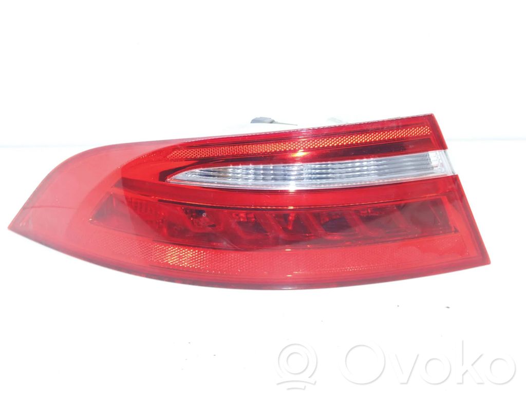 Jaguar XE Luci posteriori