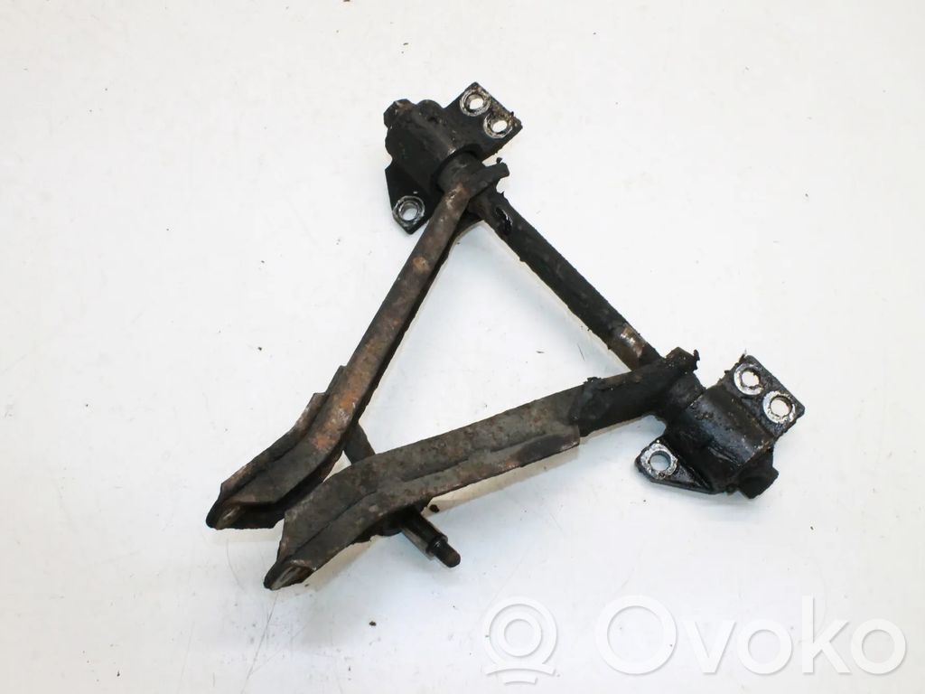 Saab 900 Querlenker Achsschenkel vorne 