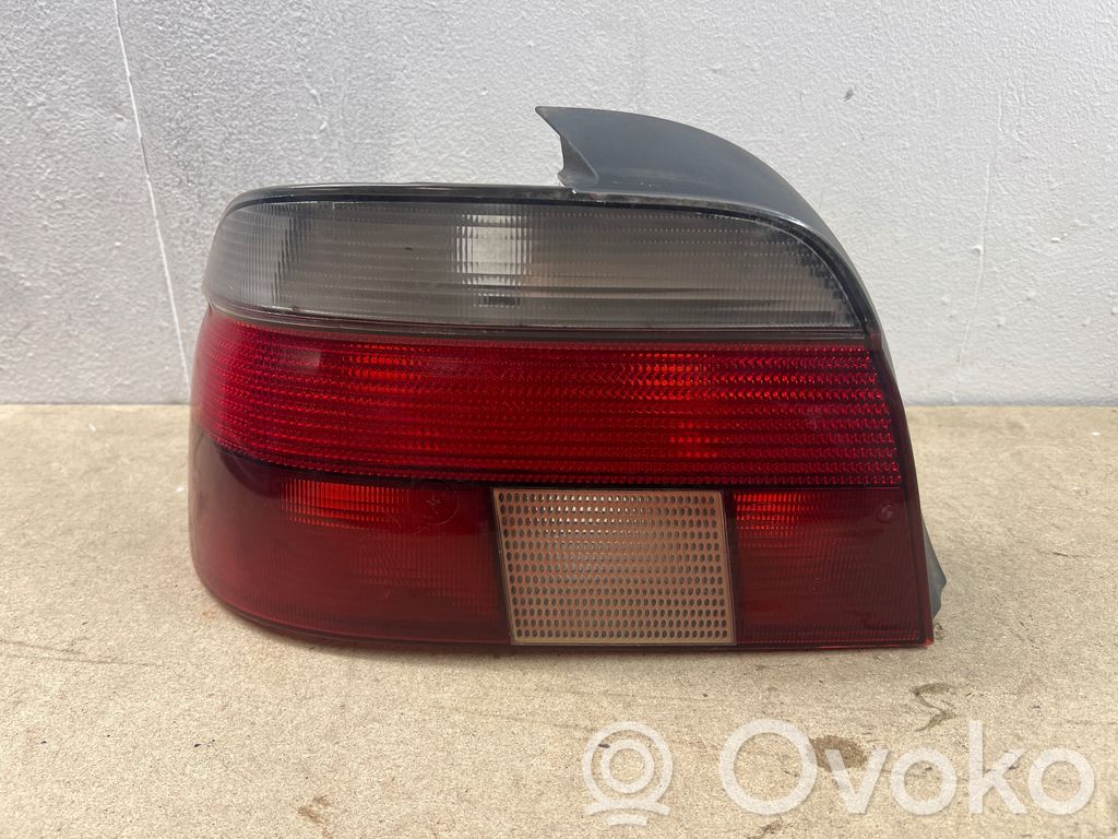 BMW 5 E39 Galinis žibintas kėbule 