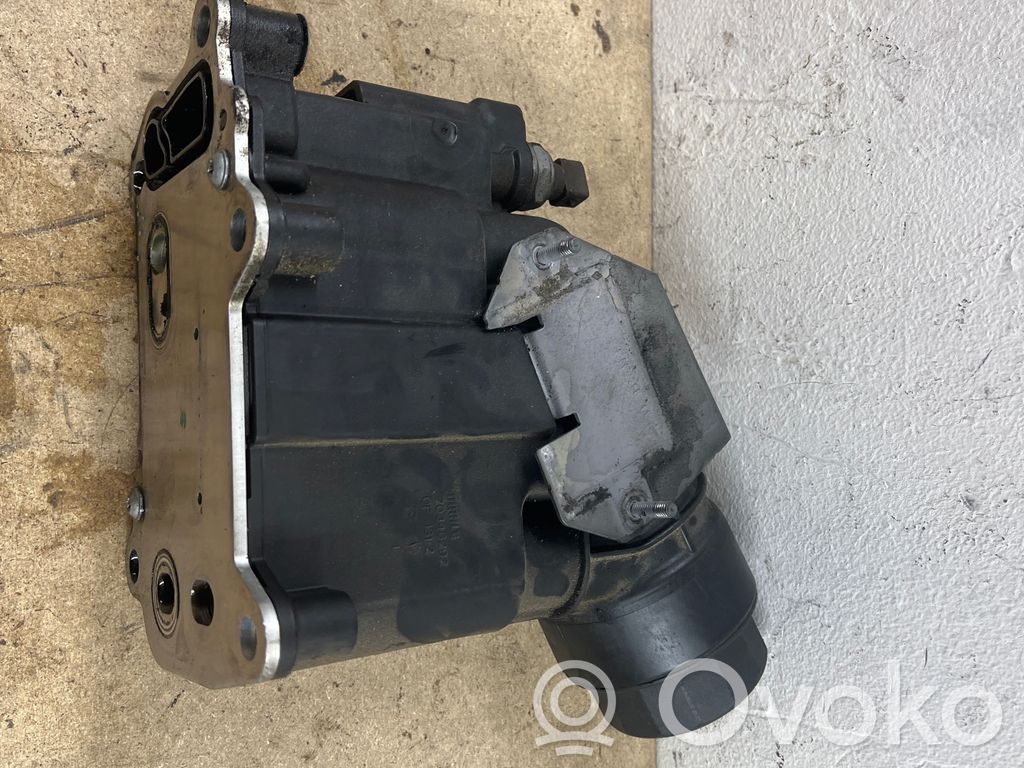 BMW 3 E90 E91 Oil filter mounting bracket 