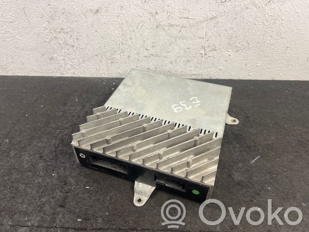 BMW 5 E39 Garso stiprintuvas 