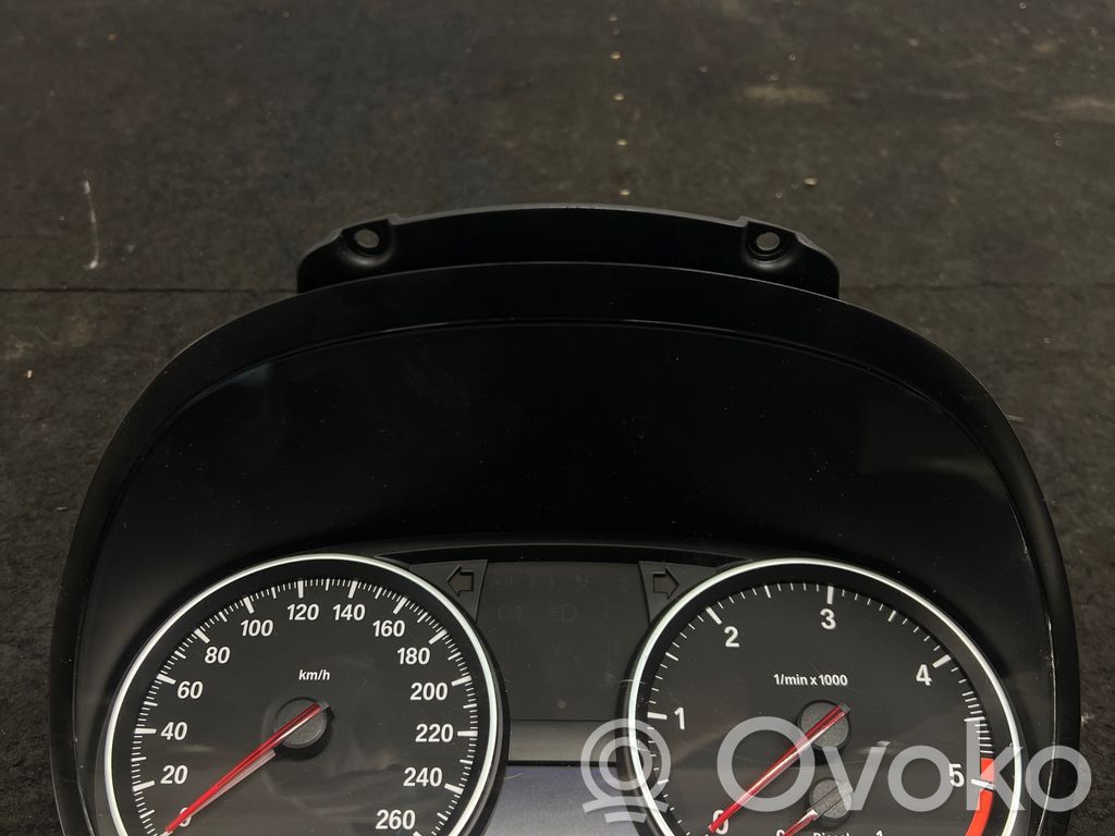 BMW 1 E81 E87 Spidometrs (instrumentu panelī) 