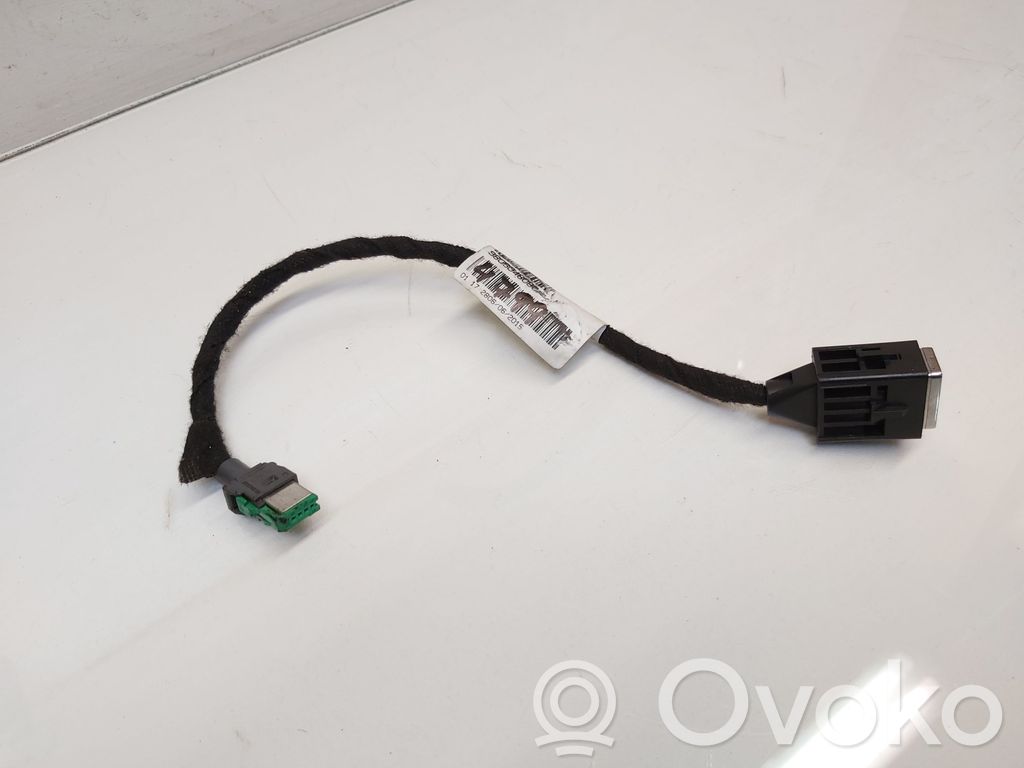 Peugeot 308 Enchufe conector USB 