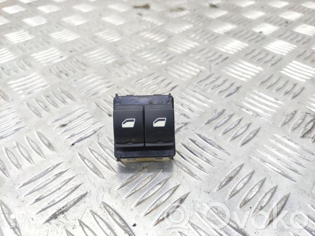 Citroen C4 Cactus Electric window control switch 