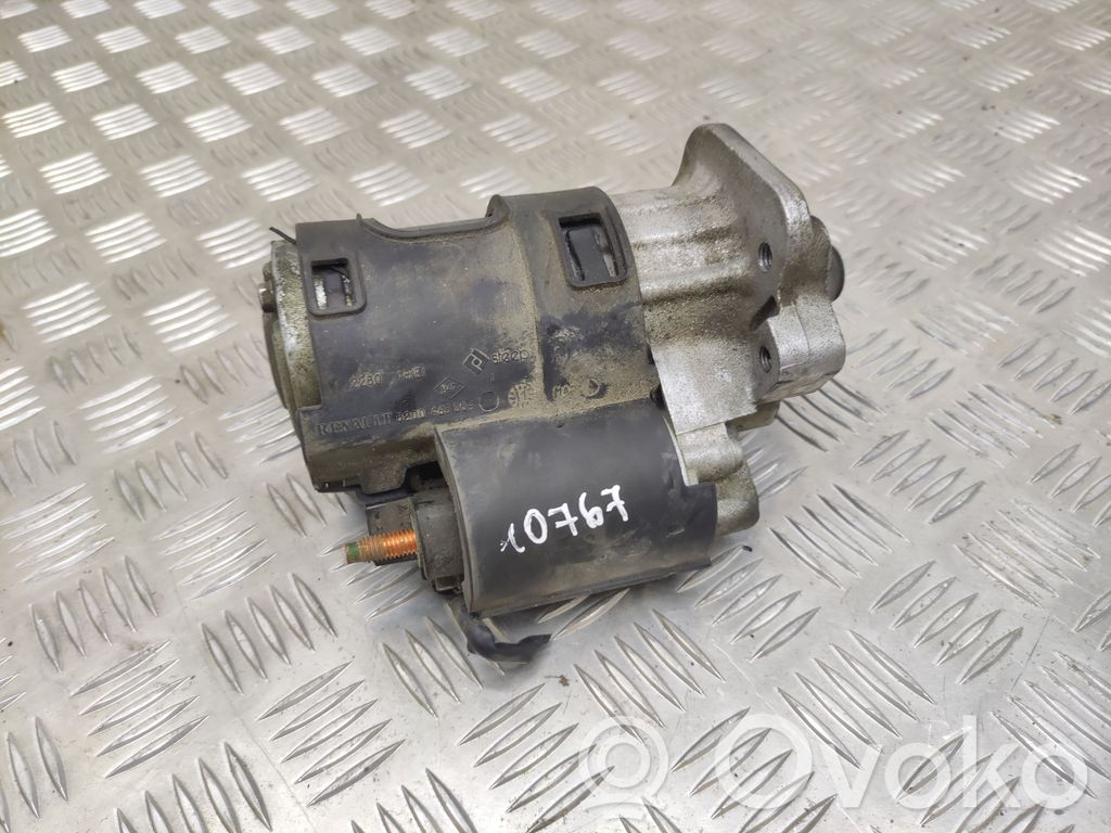 Nissan Juke I F15 Starteris 