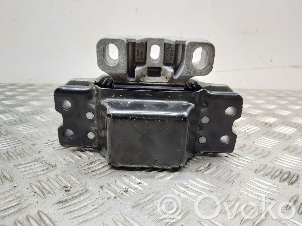 Skoda Yeti (5L) Engine mount bracket 