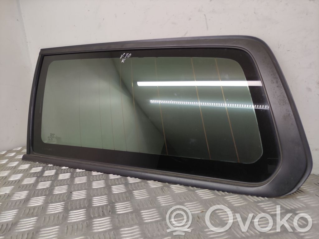 Volvo V70 Vidrio lateral trasero 