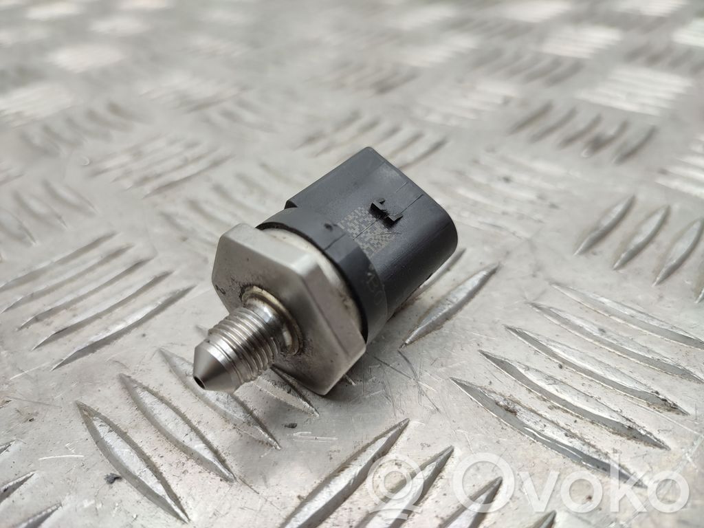 Audi A4 S4 B8 8K Sensor de presión de combustible 