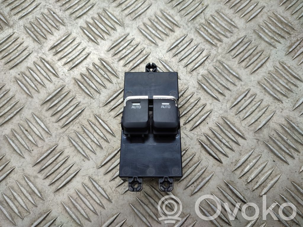 KIA Ceed Electric window control switch 
