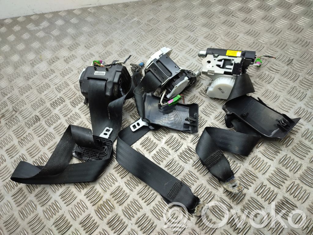 Cinturón trasero   34033922C,34033923C,34033924C