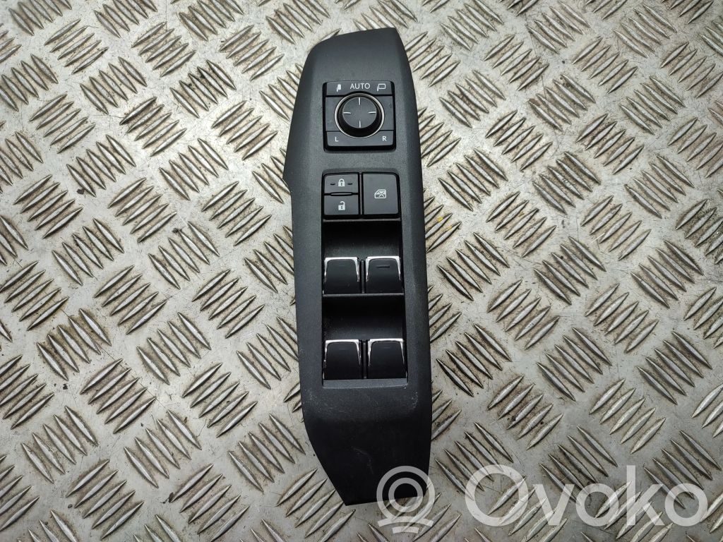 Lexus NX Electric window control switch 