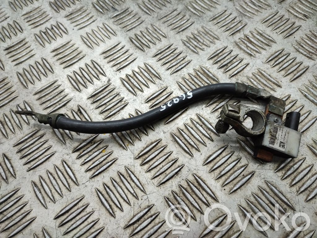 Ford B-MAX Battery relay fuse 