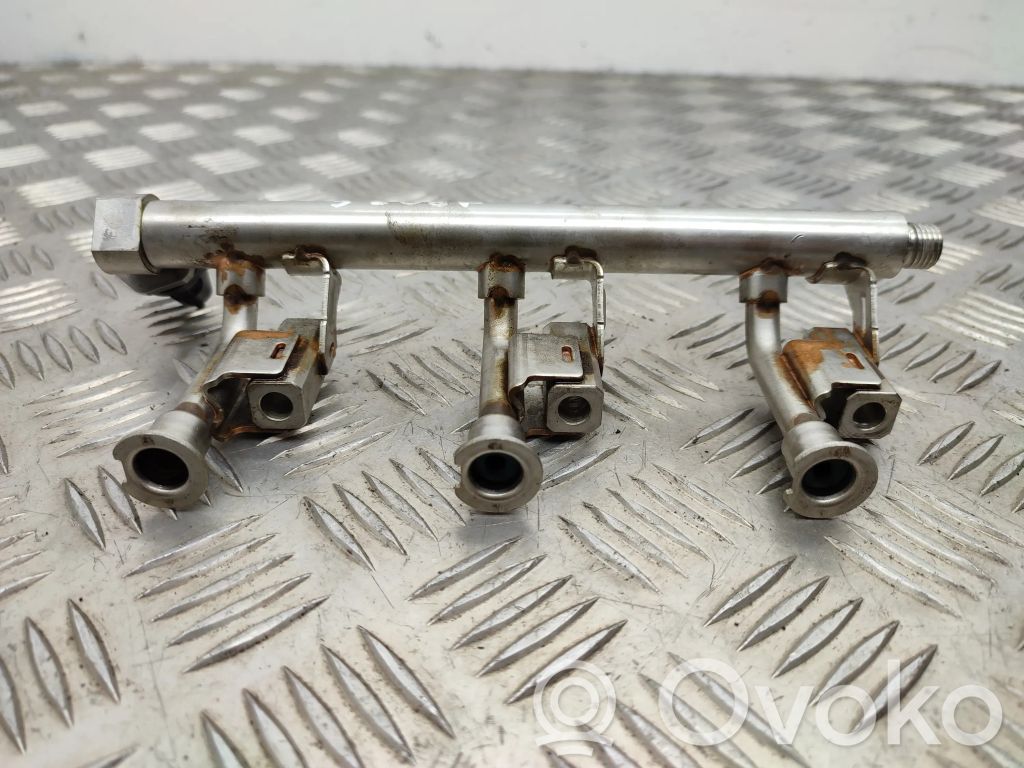 Ford B-MAX Fuel main line pipe 