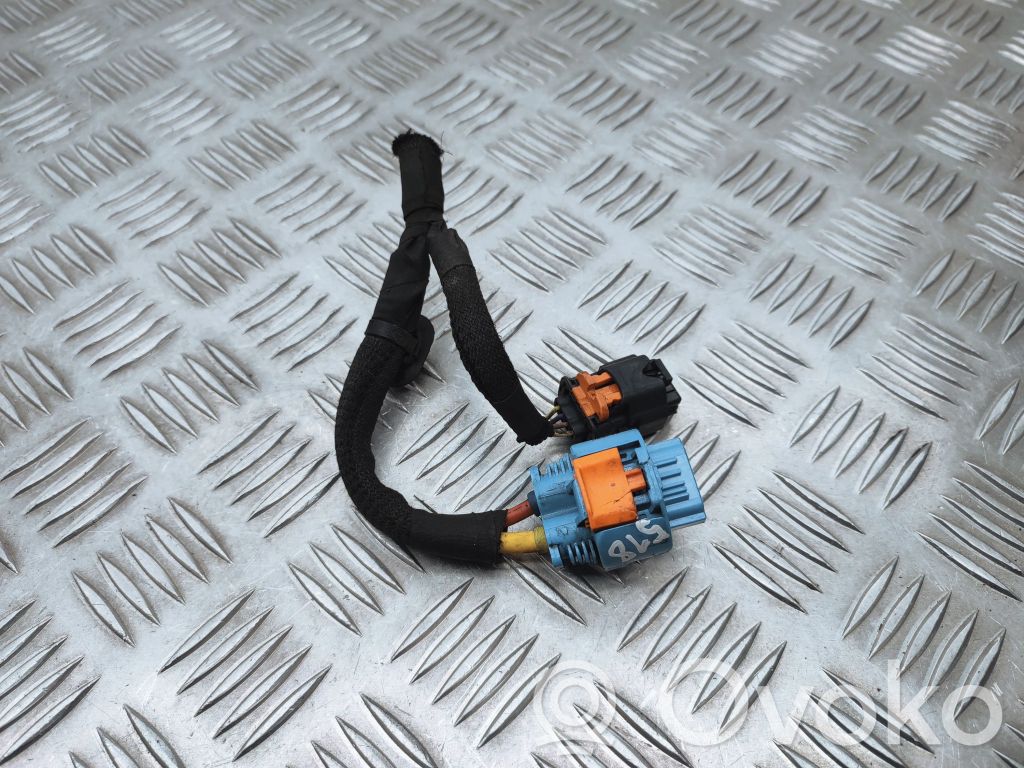 Citroen C4 II Picasso Coolant fan relay 