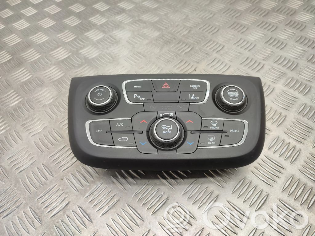Jeep Compass Climate control unit 