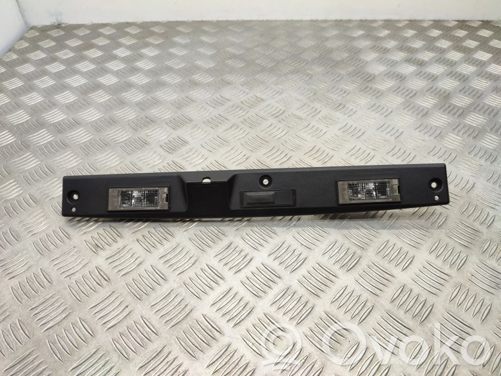Renault Kadjar Trunk door license plate light bar 