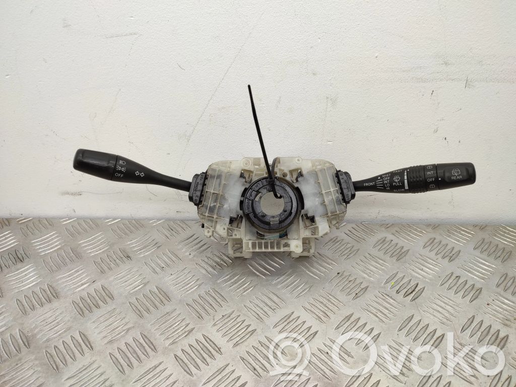 Mitsubishi Grandis Leva/interruttore dell’indicatore di direzione e tergicristallo 