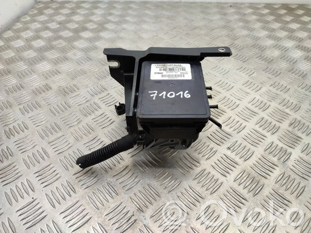 Fiat 500L ABS bloks 