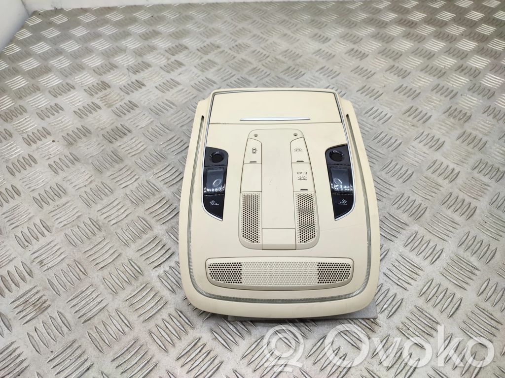 Audi A8 S8 D4 4H Front seat light 