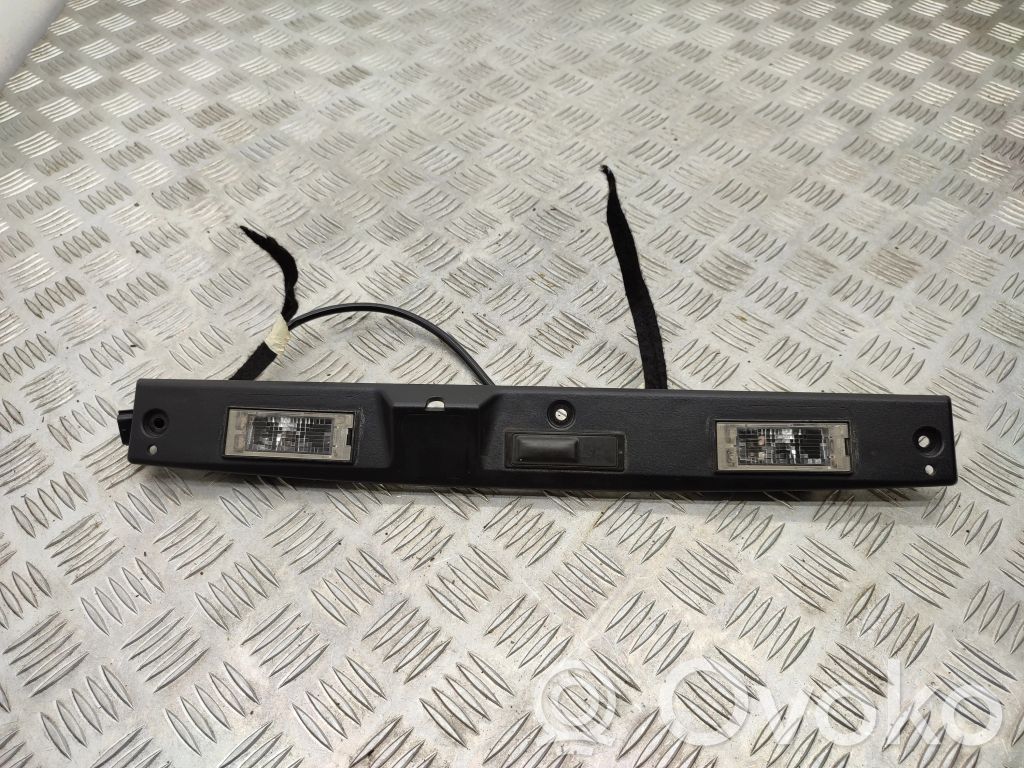 Renault Kadjar Trunk door license plate light bar 