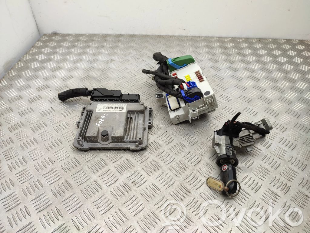 Fiat 500L Engine ECU kit and lock set 